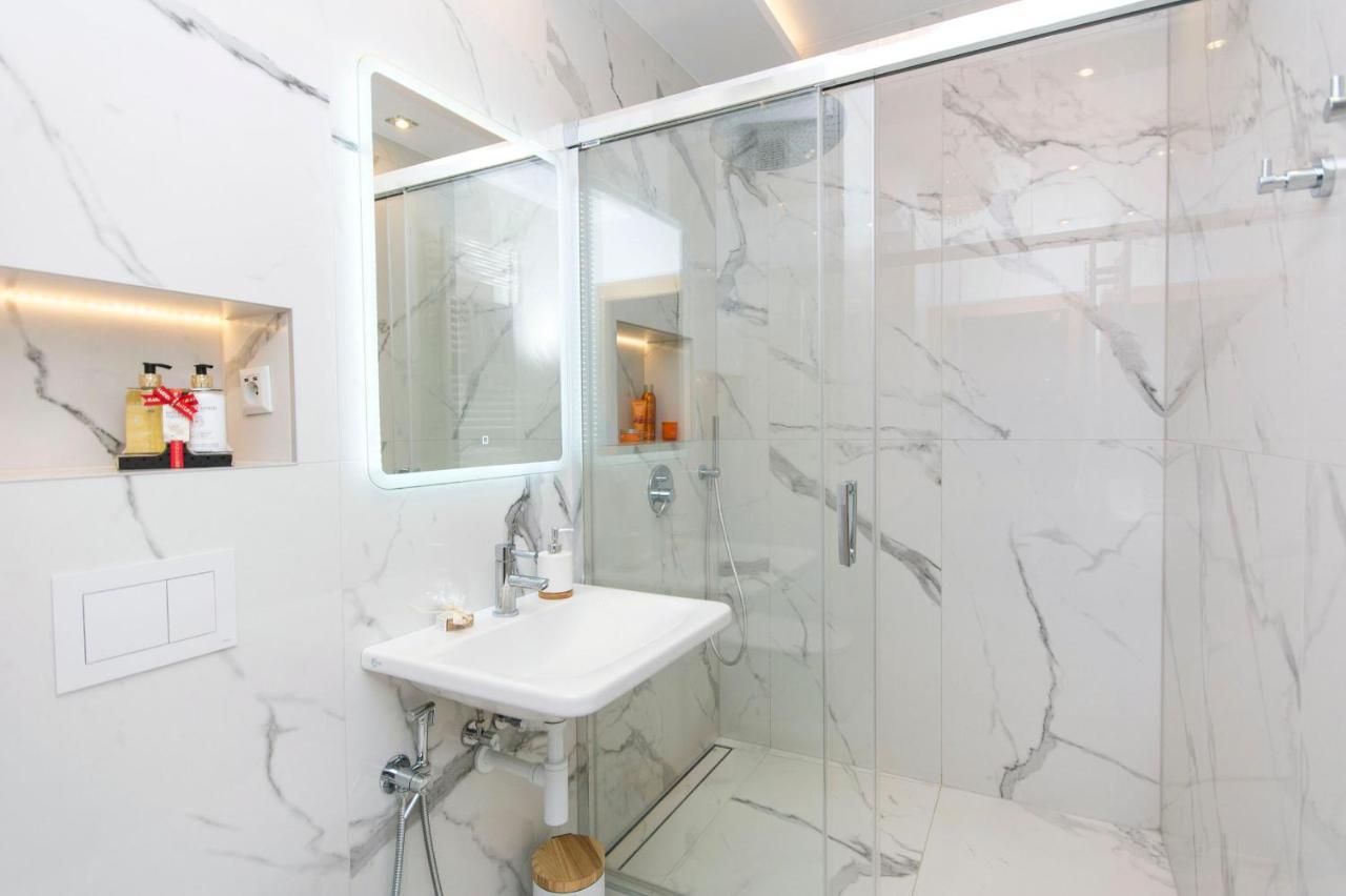 Gdansk Marina 102 - Old Town Apartment 55M2 Bagian luar foto